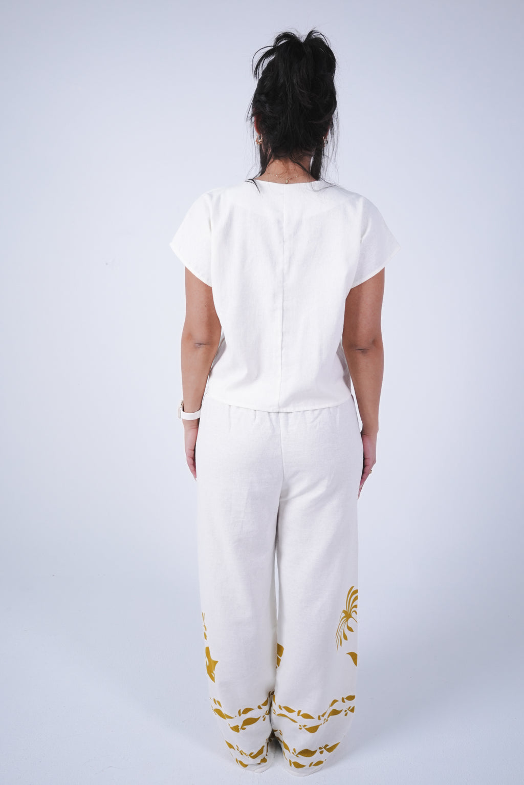 White & Gold Set