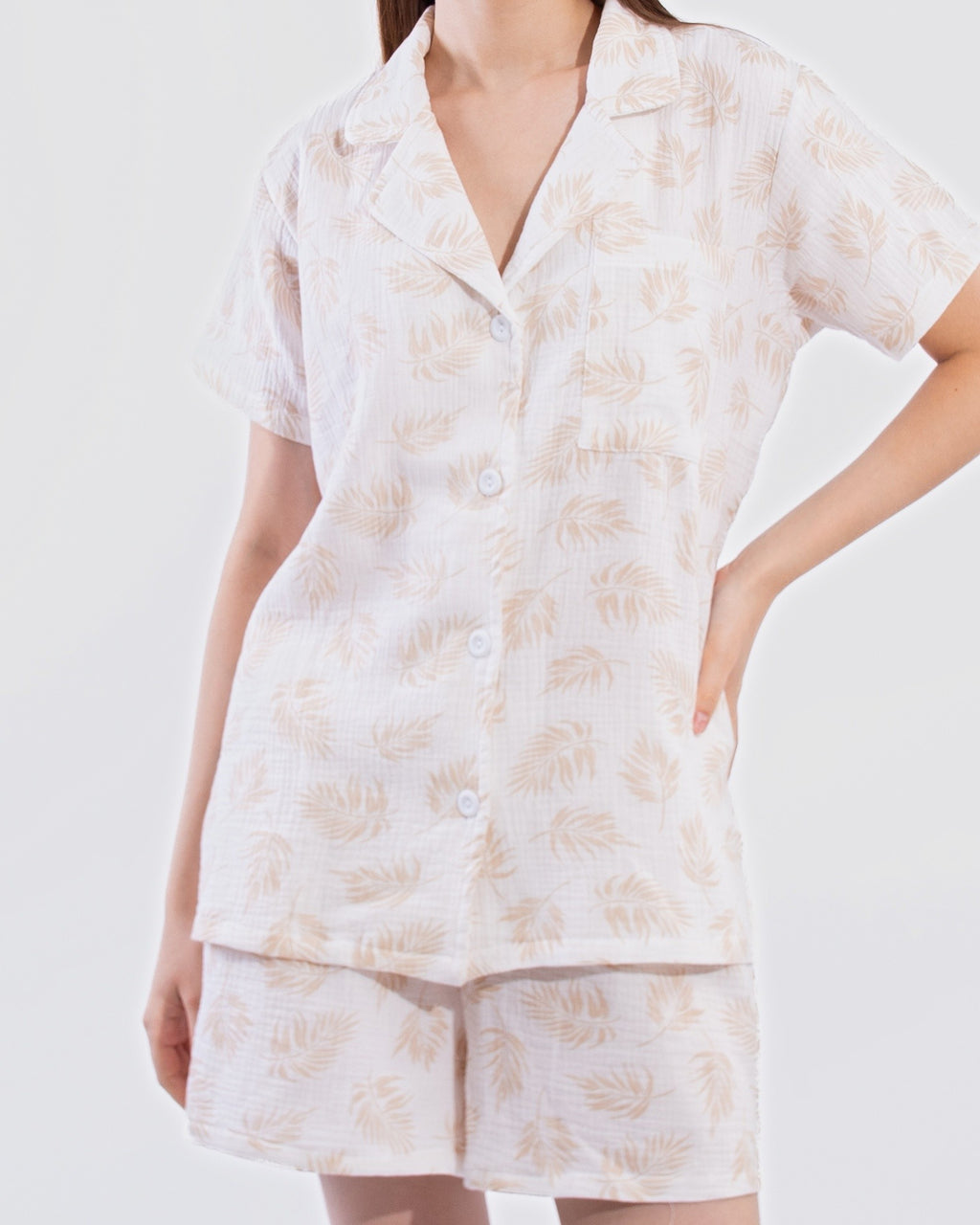 White feather short